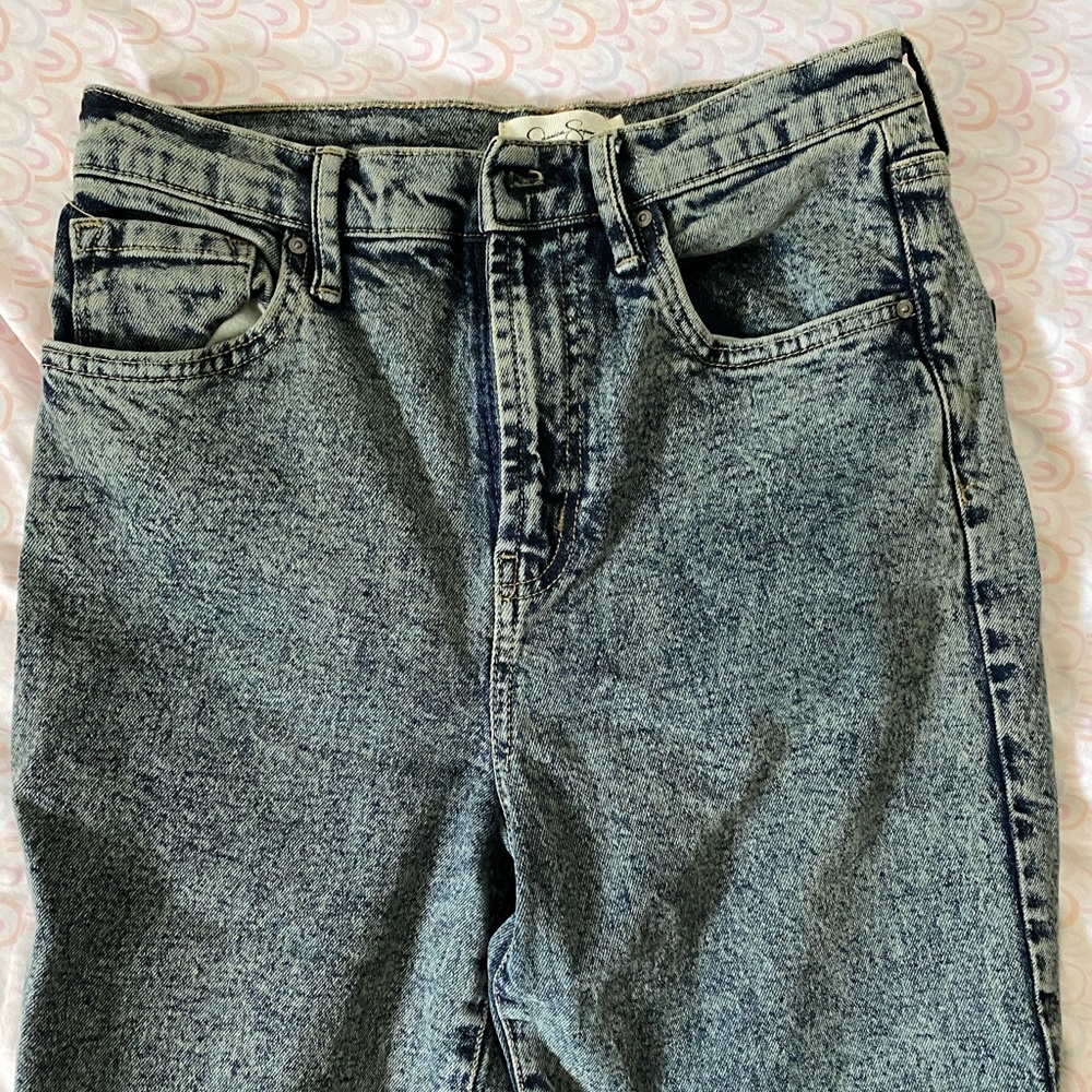 Jessica Simpson- infinite stovepipe crop Jean